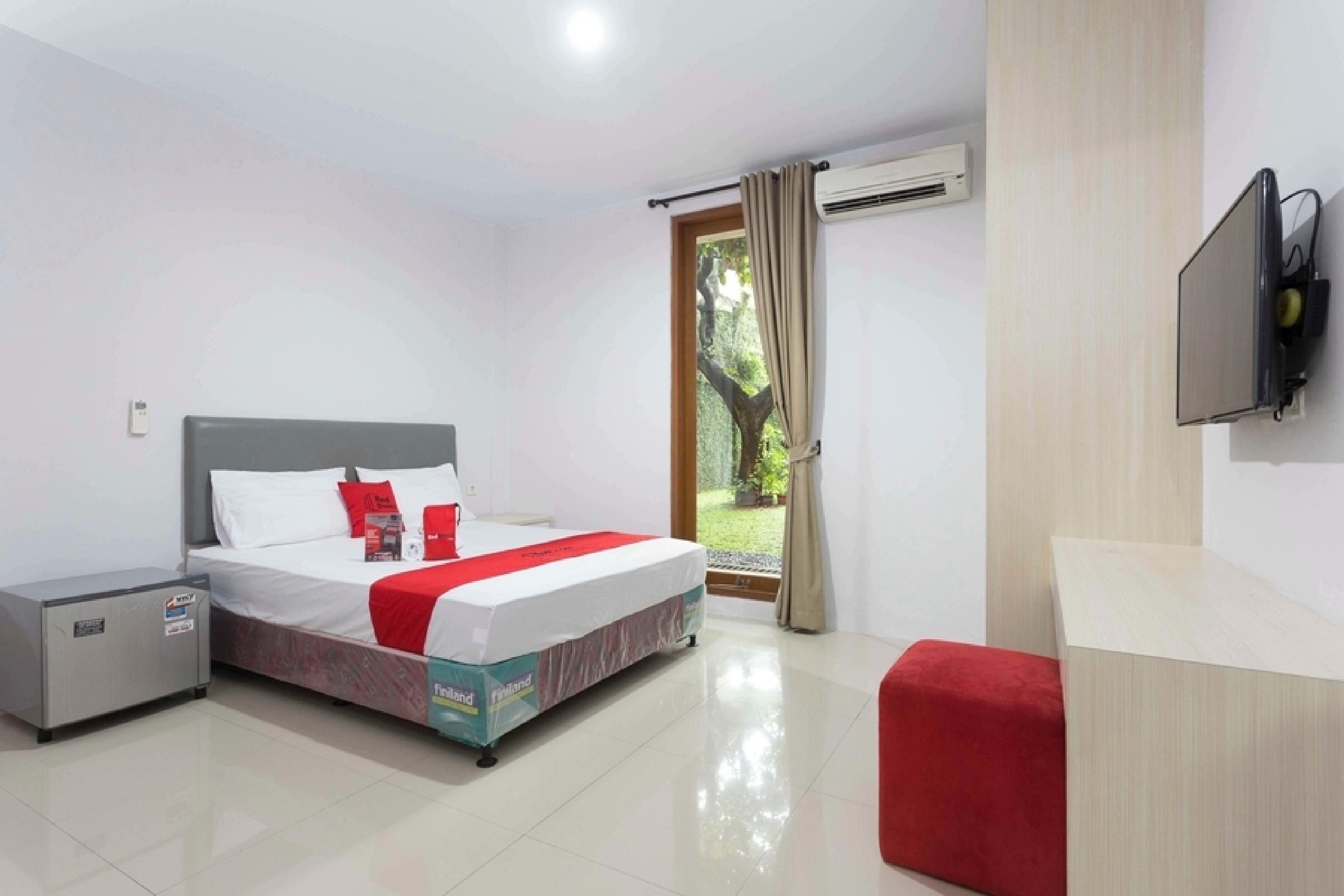 Reddoorz Plus Near Cilandak Town Square 2 Jacarta Exterior foto