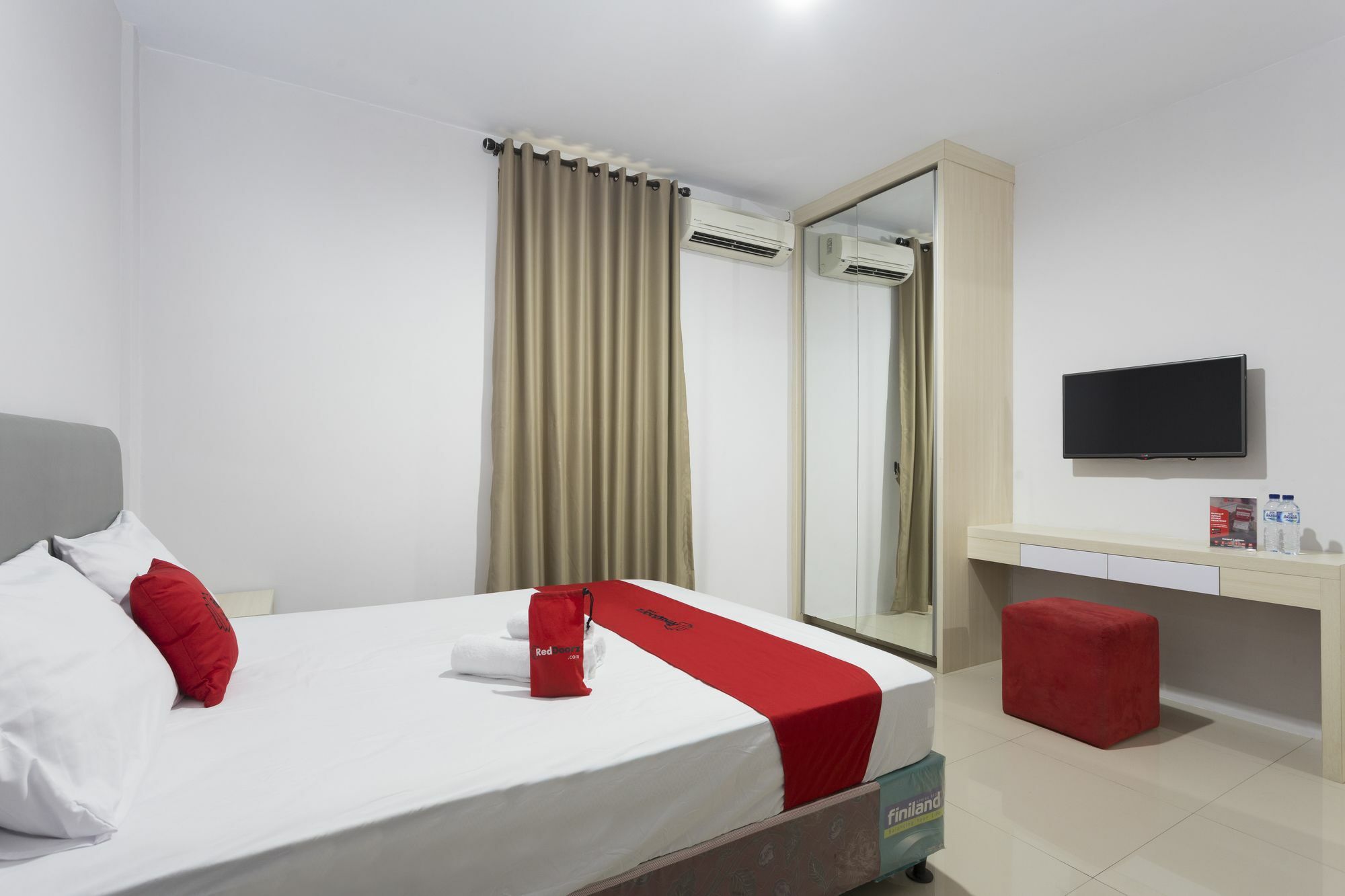 Reddoorz Plus Near Cilandak Town Square 2 Jacarta Exterior foto