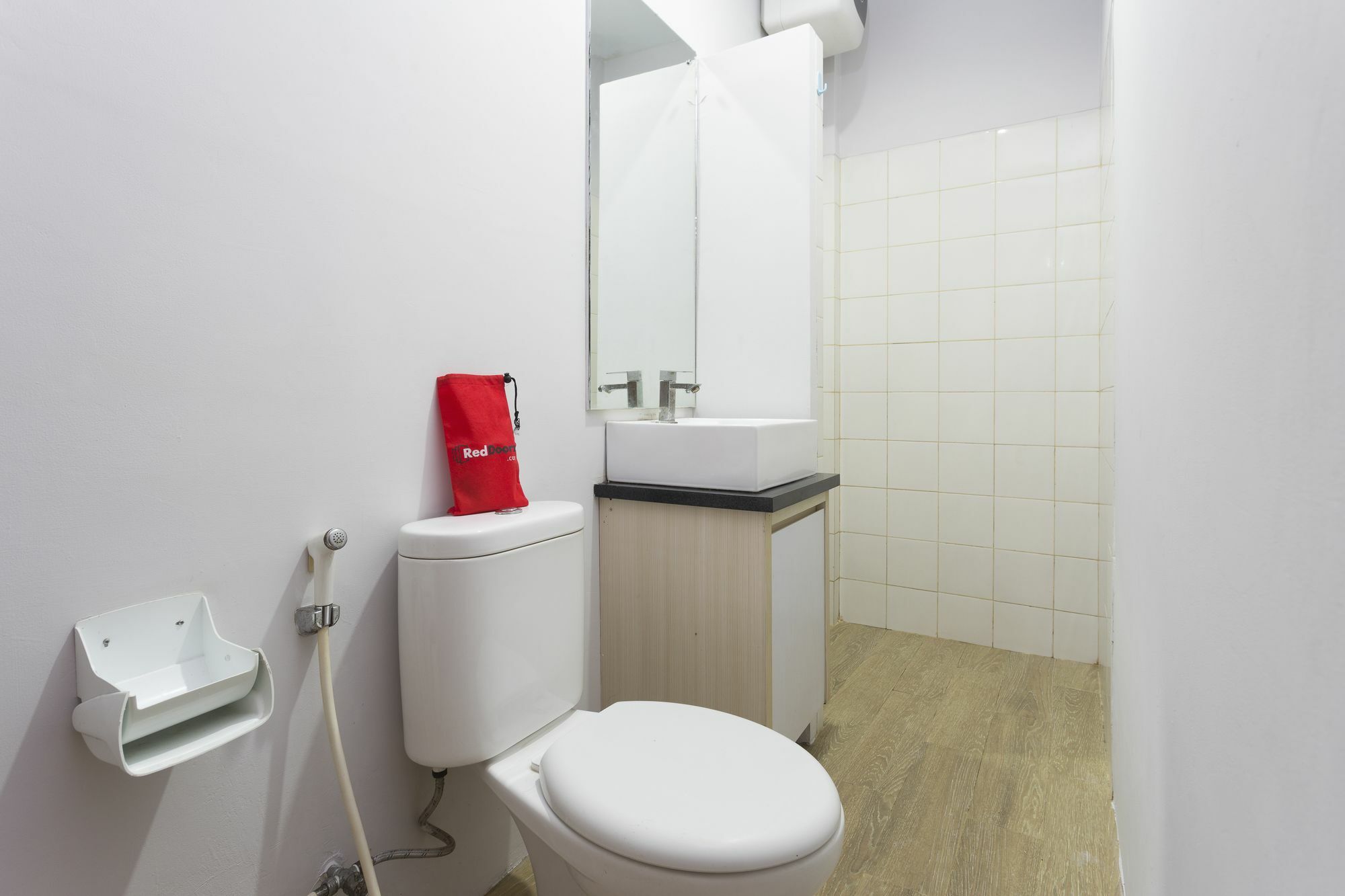 Reddoorz Plus Near Cilandak Town Square 2 Jacarta Exterior foto