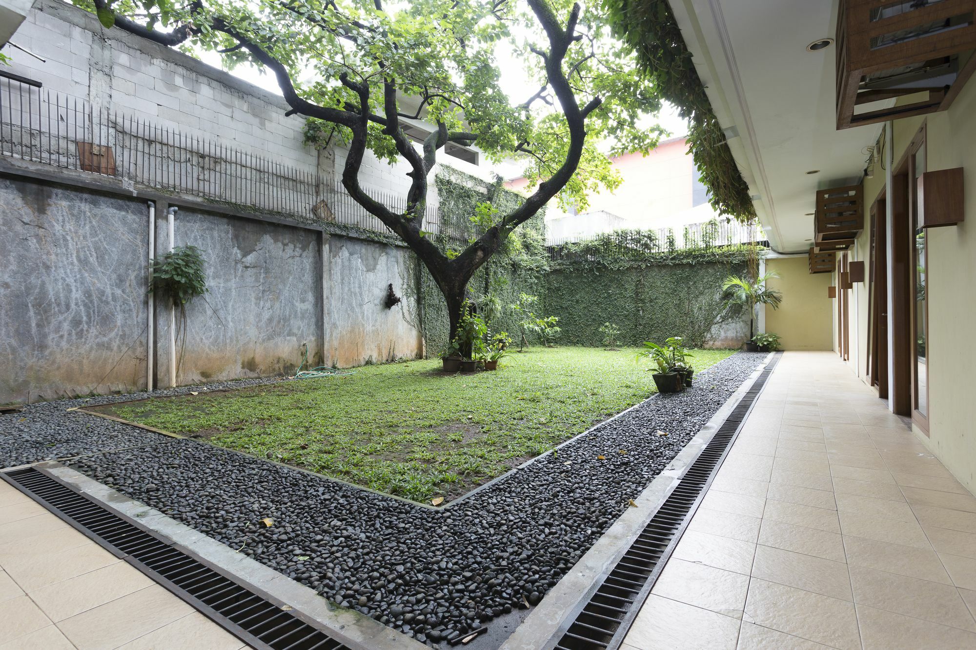 Reddoorz Plus Near Cilandak Town Square 2 Jacarta Exterior foto